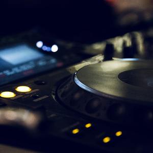 成人做爰黄✌片视频透板机
